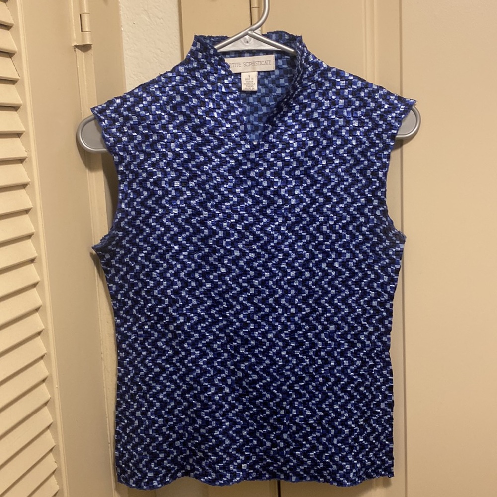 Vibrant different hues of blue sexy neck blouse! - Picture 5 of 5